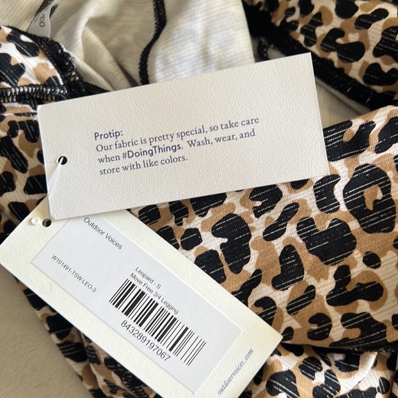 🆕 NWT Outdoor Voices leopard leggings size S - Picture 4 of 6